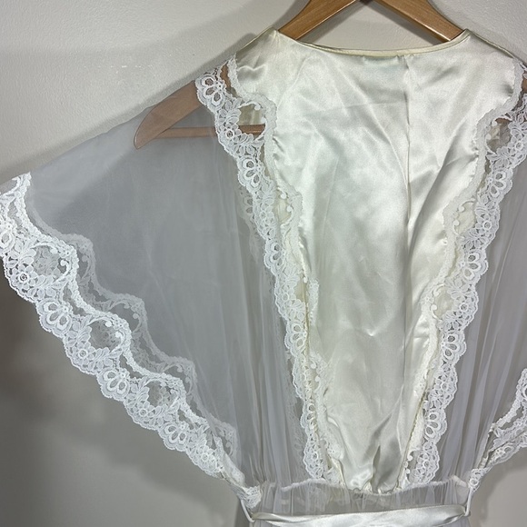 Angelic Bridal Lace Tule Satin Bow Robe Lingerie pearl buttons night gown Ivory - Picture 7 of 10